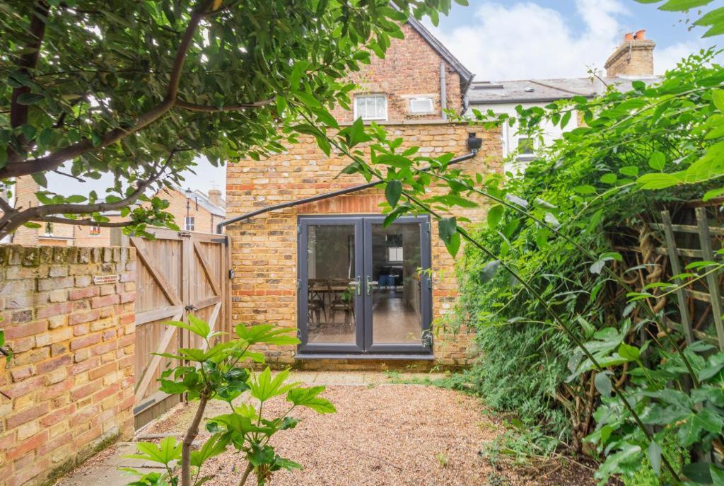 Delightful 2 Bedroom House Central Dom wakacyjny *